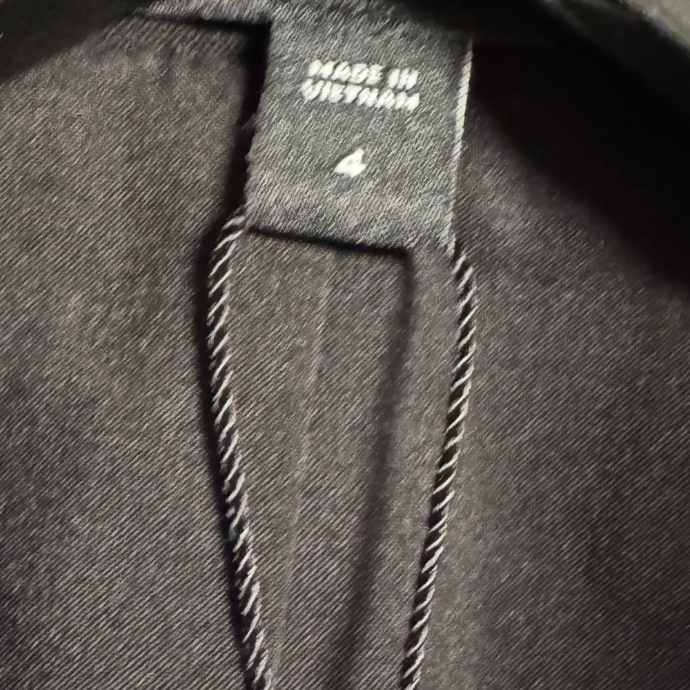 Express Jacket 4 - Picture 3 of 12